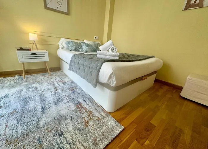 Apartamento Apt Centro con Terracita Rua Cuba ツ Rias Baixas Rentals Vigo