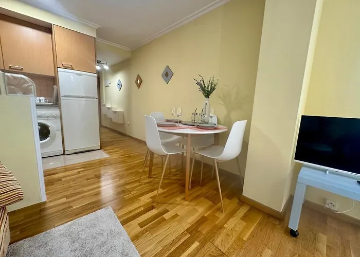 Apartamento Apt Centro con Terracita Rua Cuba ツ Rias Baixas Rentals *